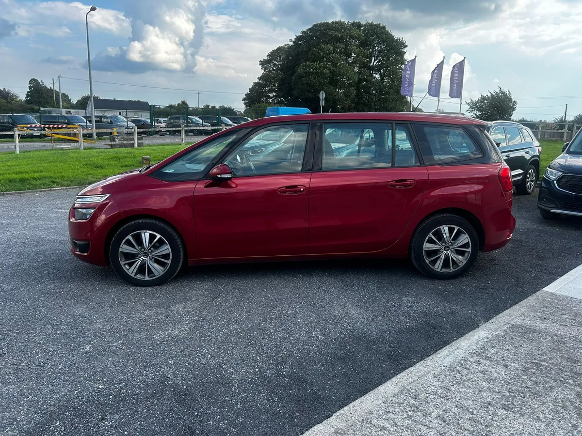7 Seater 161 Citroen C4 Picasso - Image 4