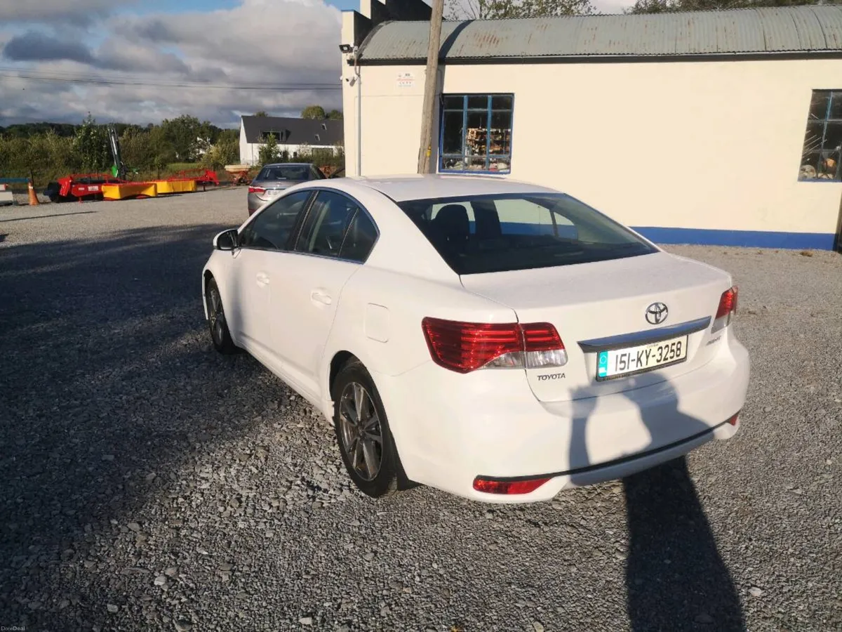 2015 Toyota Avensis 2.0D4D - Image 4