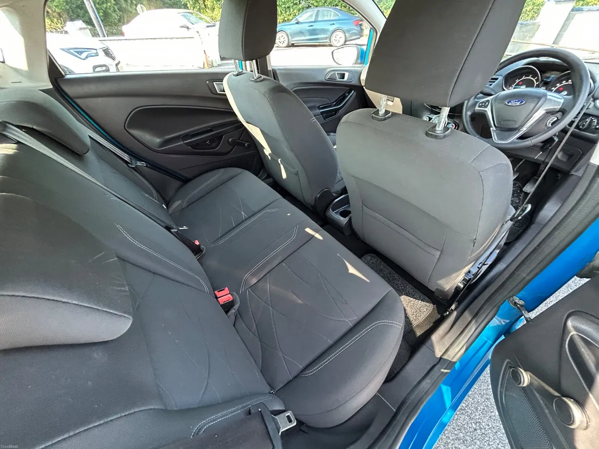 2014 Ford Fiesta 1.25 Zetec - Image 6