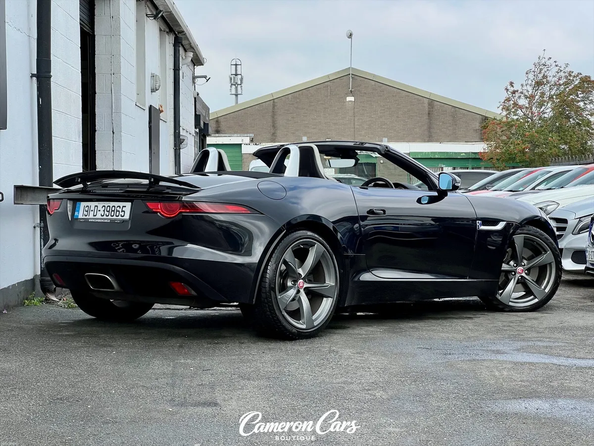 JAGUAR F-TYPE R-DYNAMIC CONVERTIBLE  ICON 300hp - Image 2