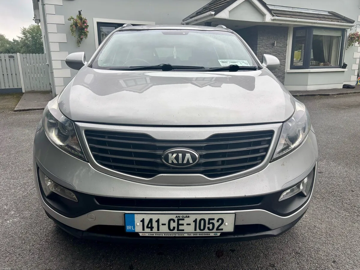141 Silver Kia Sportage SUV - Diesel - Image 6