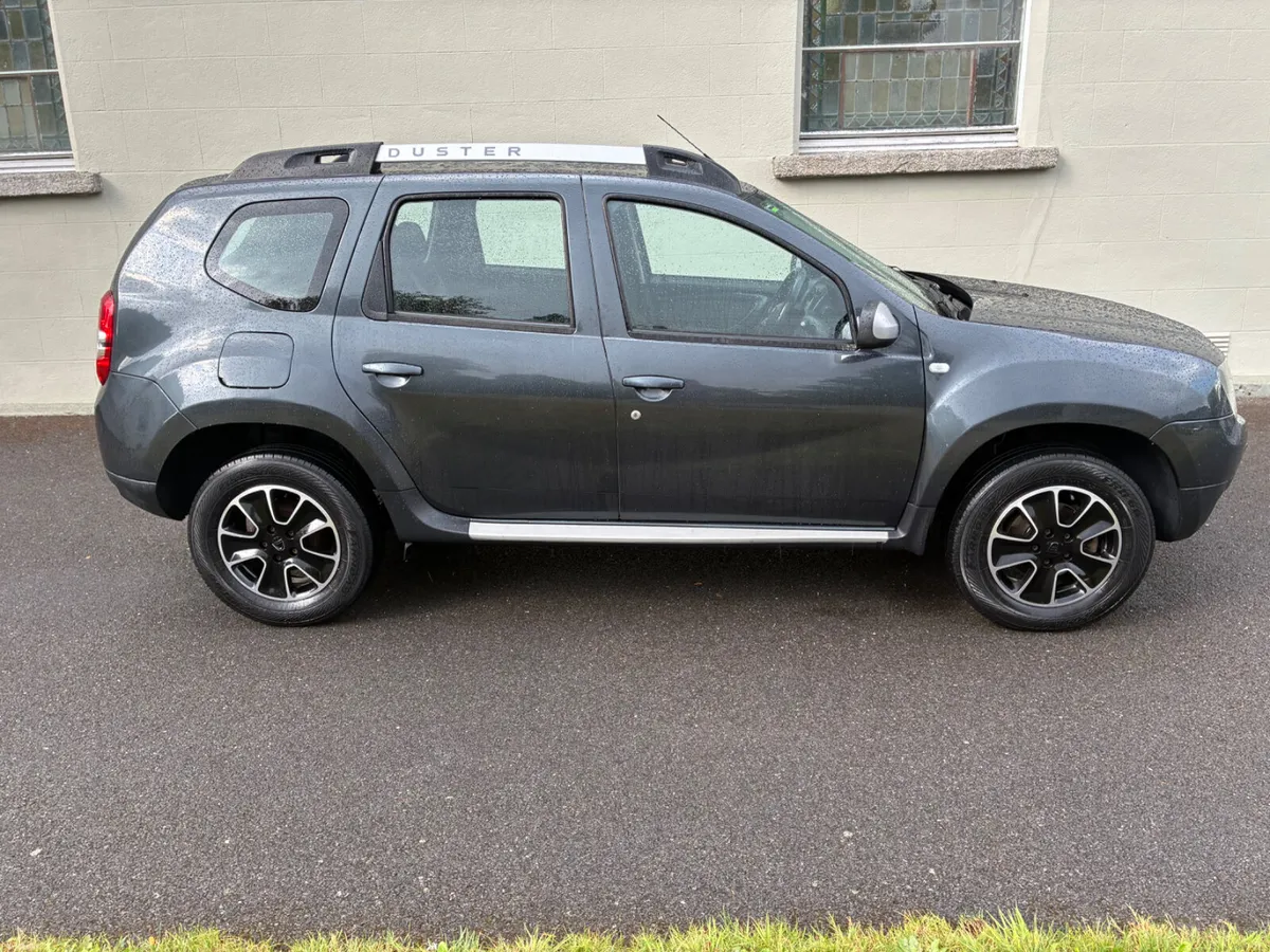 Dacia Duster 2018 4x4 wheel drive - Image 2