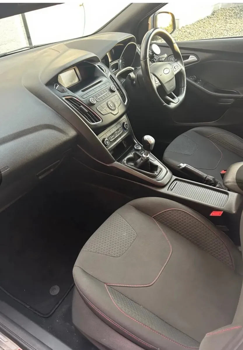 Ford Focus 2017 - Image 5