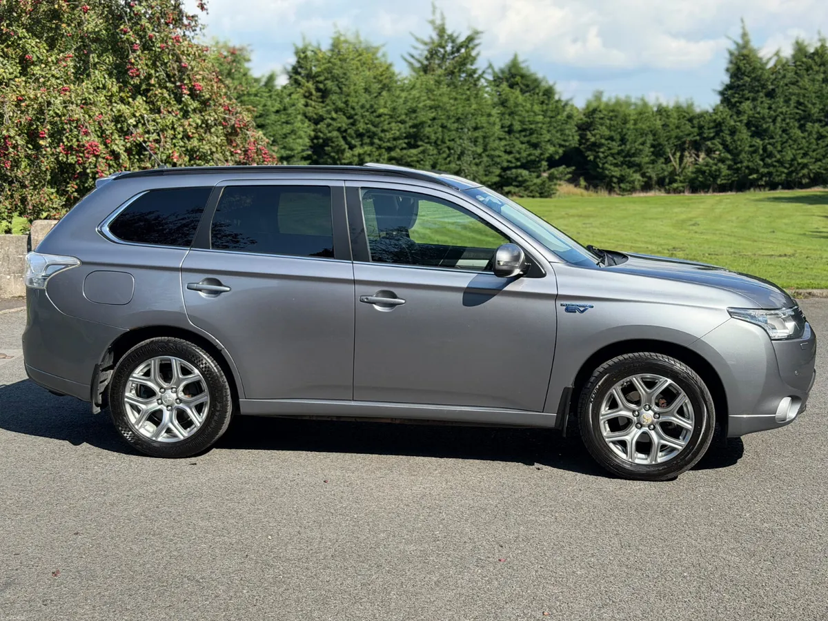 Mitsubishi Outlander 2015 - Image 3