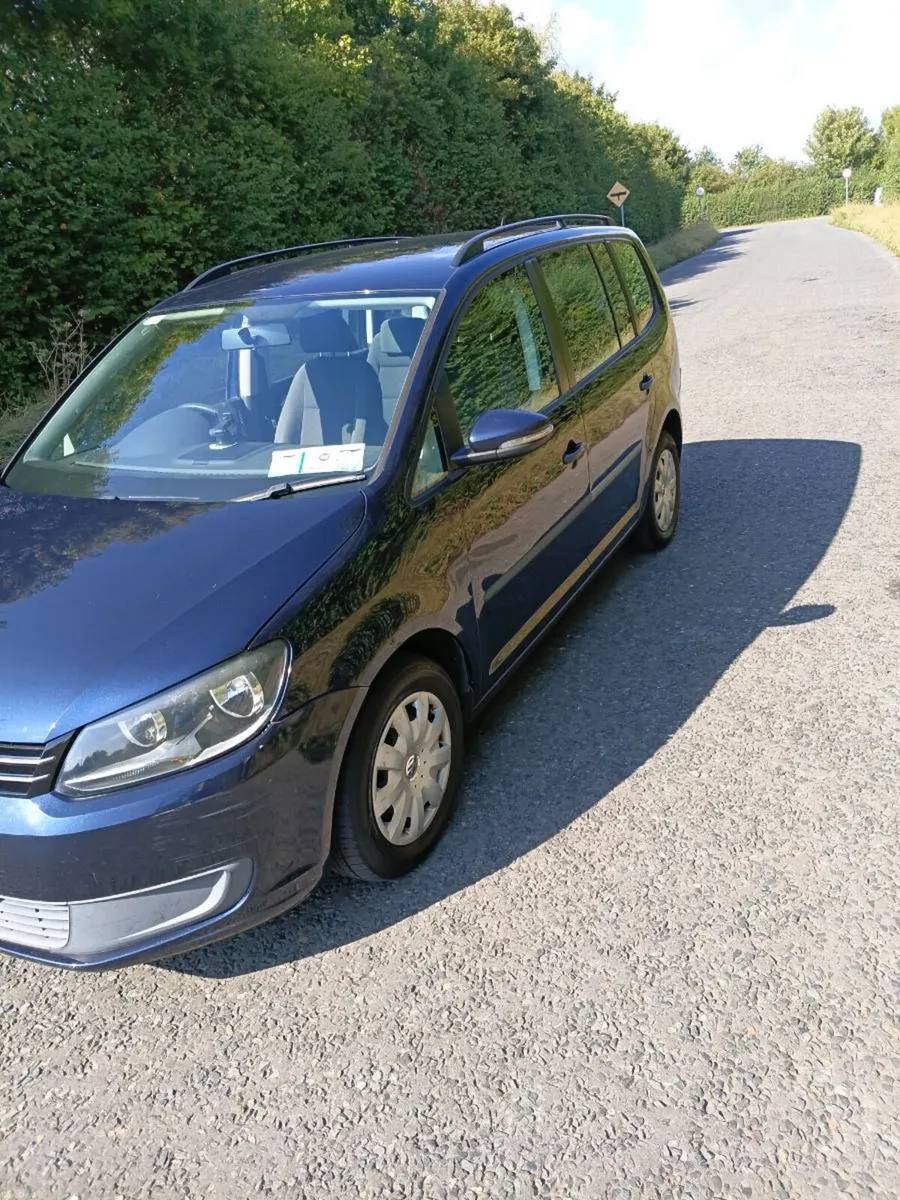 Volkswagen touran 2011 - Image 1
