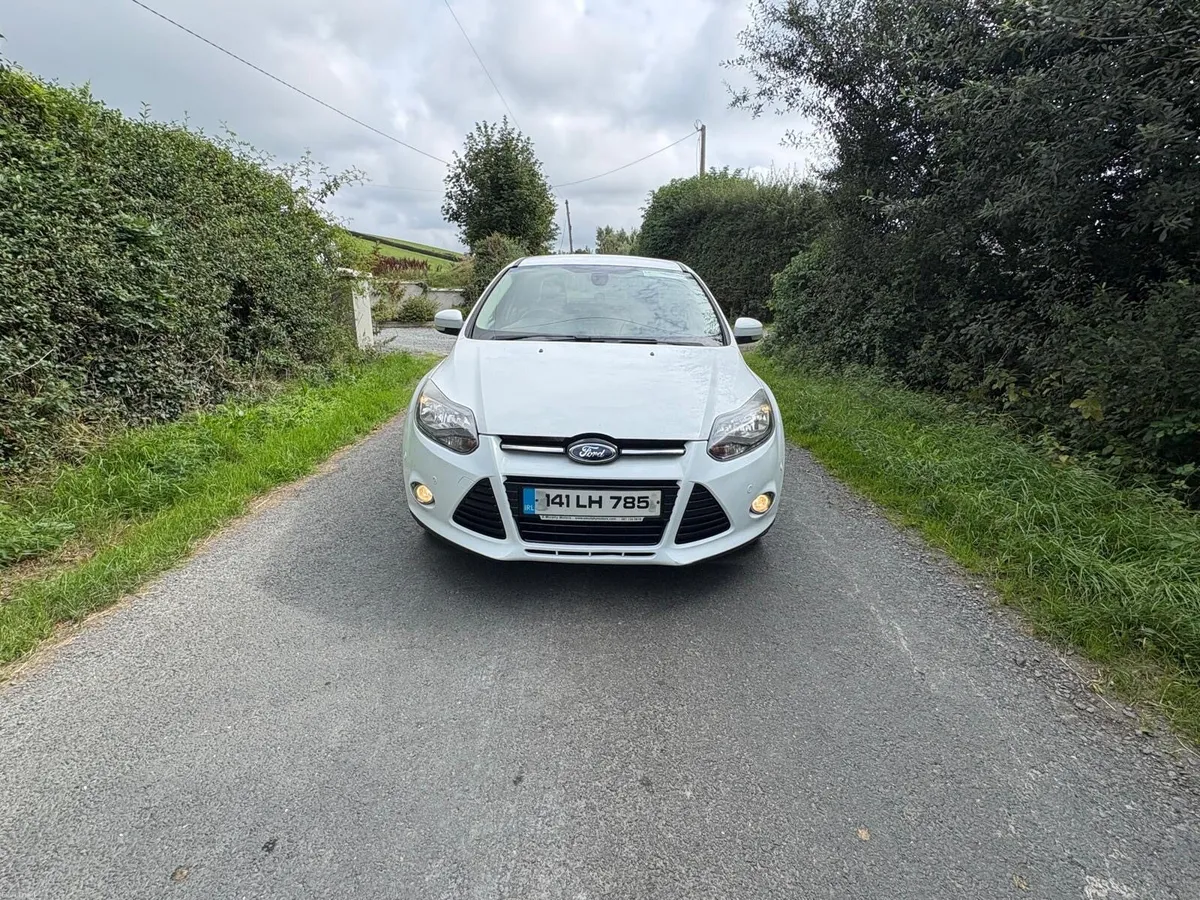 Ford Focus 2014 1.6TDCI TITANIUM *HIGH SPEC/MINT* - Image 2