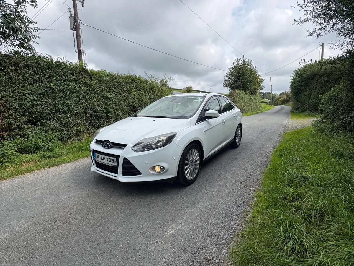 Ford Focus 2014 1.6TDCI TITANIUM *HIGH SPEC/MINT* - Image 3