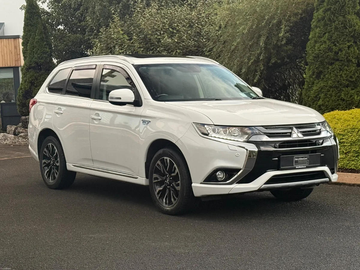 Excellent Condition 162 Mitsubishi Outlander PHEV! - Image 1