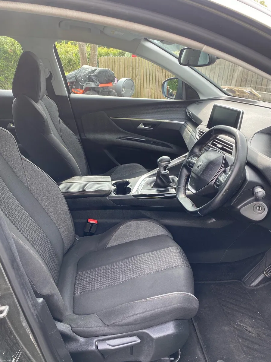 Peugeot 3008 excellent condition - Image 5