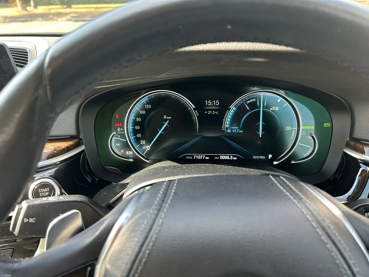 BMW 5-Series 2017 // Cream Leather // Very Low Kms - Image 6