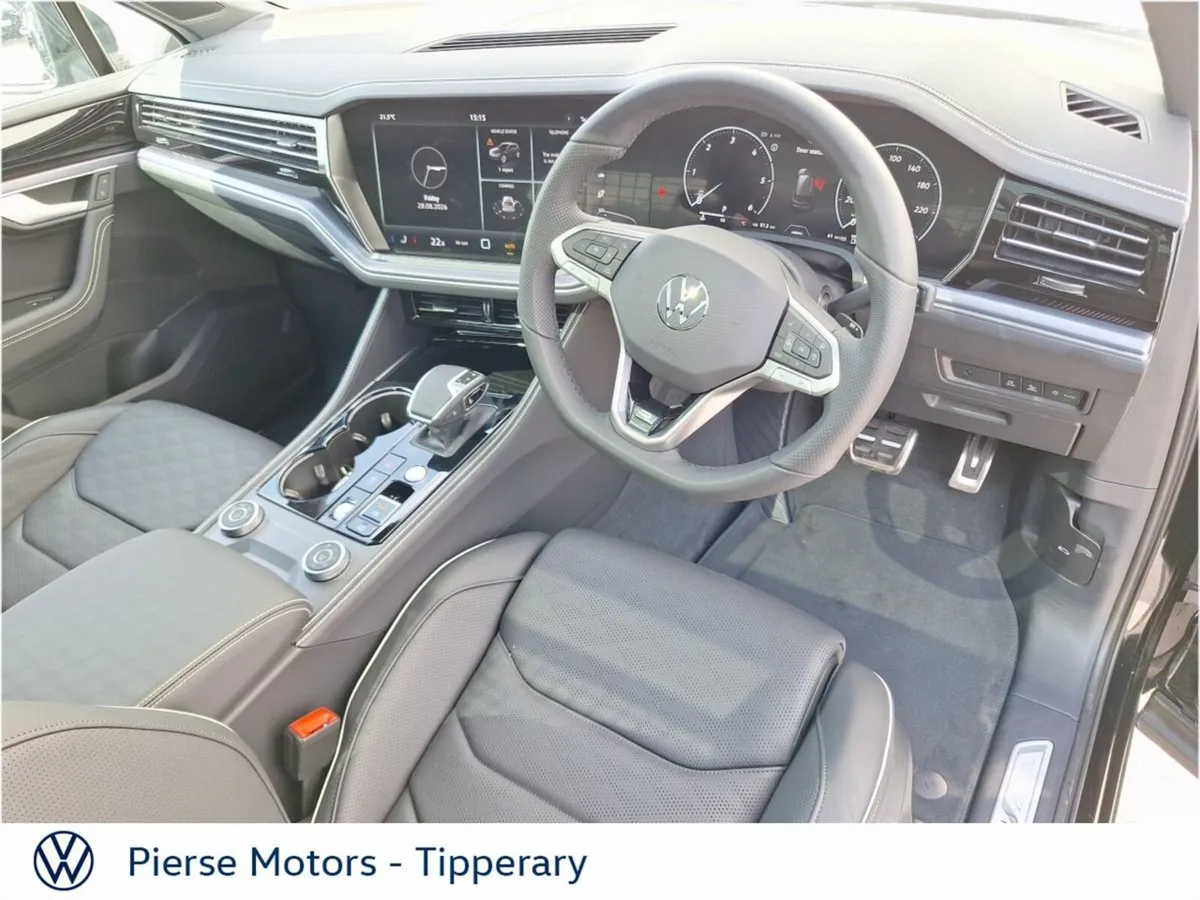 Volkswagen Touareg 3.0TDI 231HP R LINE 4M DSG - Image 2