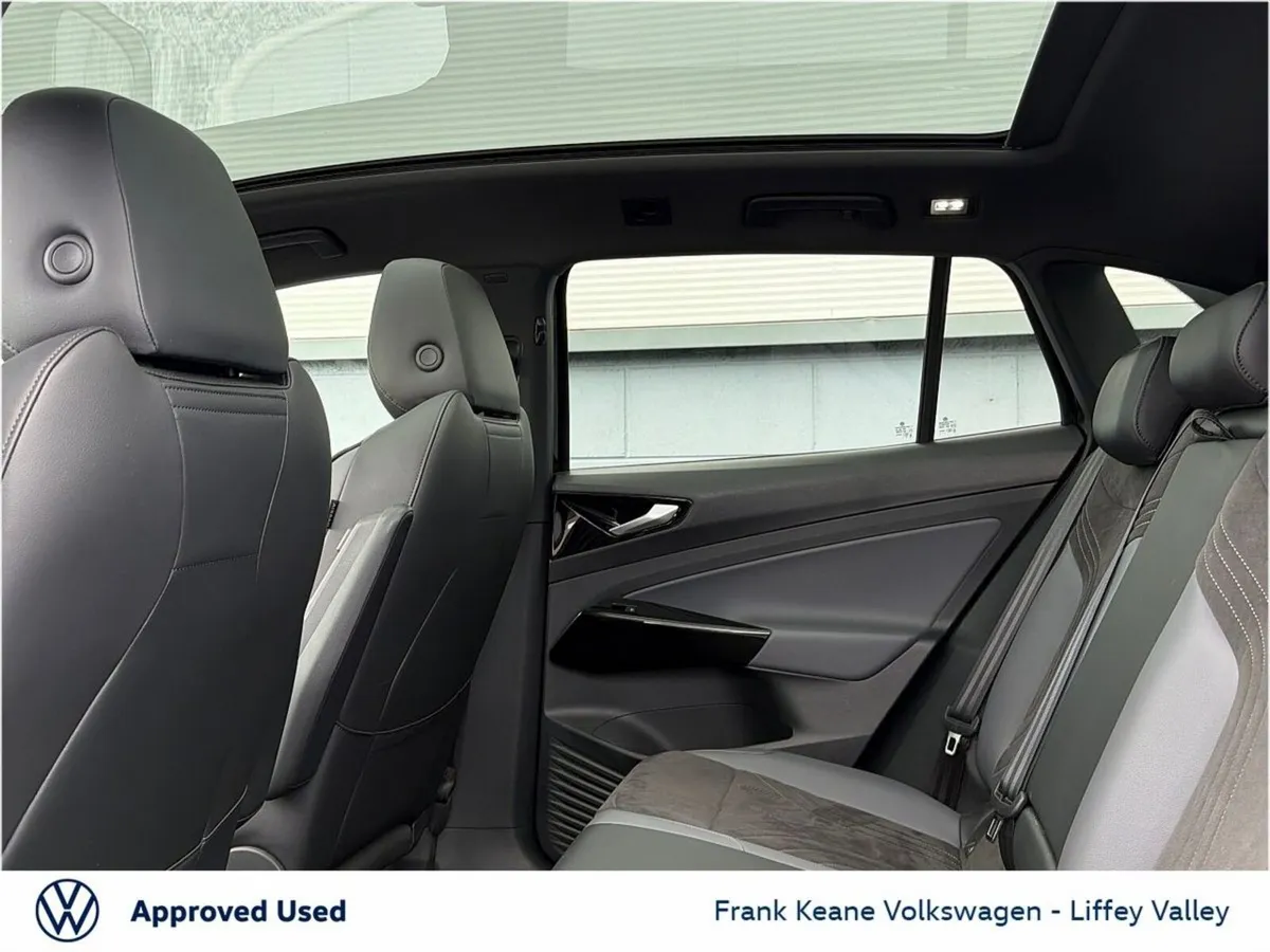 Volkswagen ID.4 52KWH STYLE 148HP  *GRENADILLA BLA - Image 6