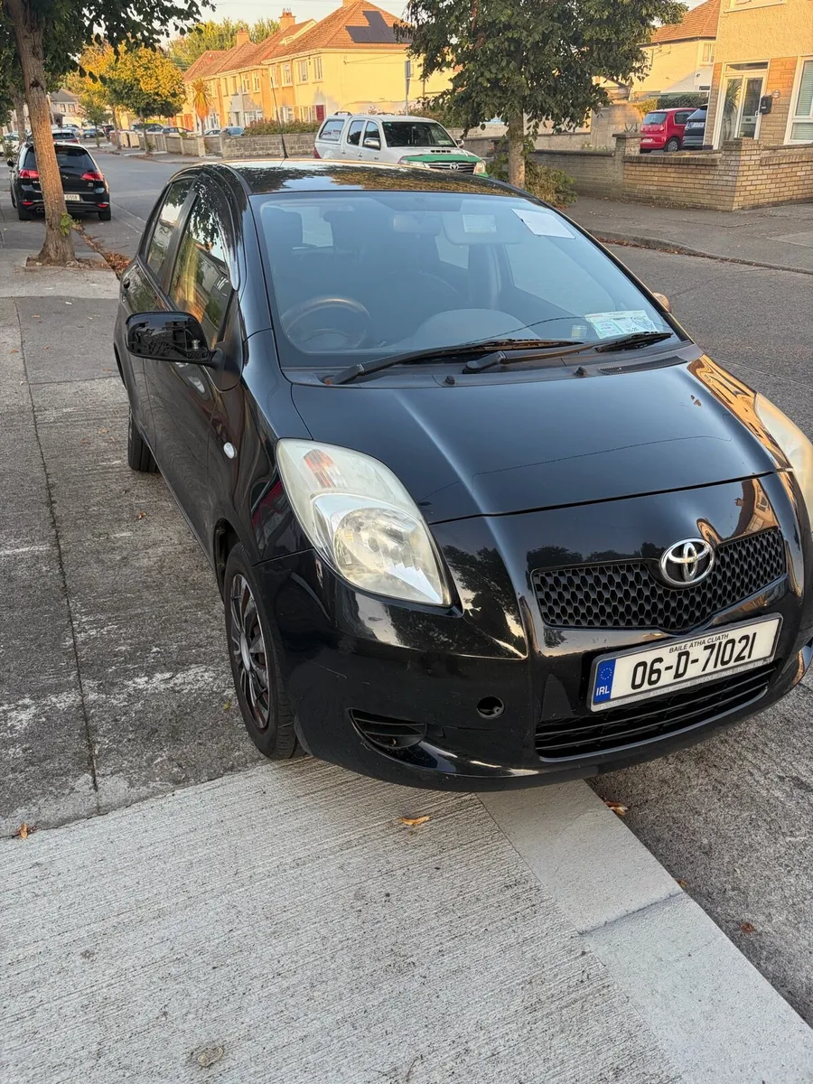 Toyota Yaris for scrap - Image 1
