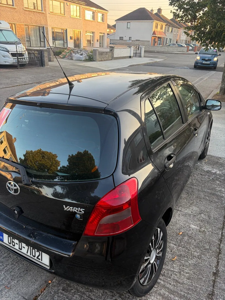 Toyota Yaris for scrap - Image 4