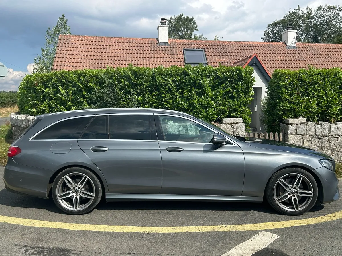 Mercedes-Benz E-Class 2018 - Image 2