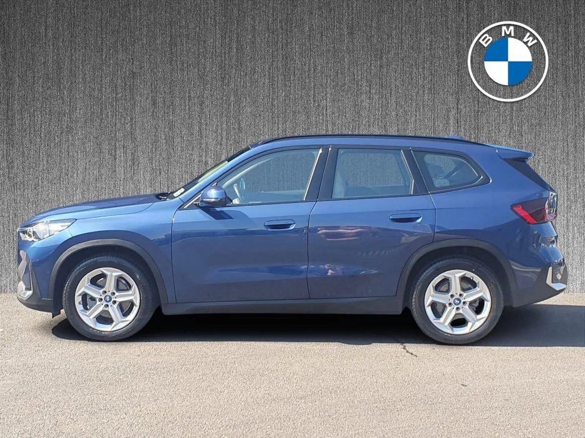 BMW iX1 eDrive20 Sport - Image 3