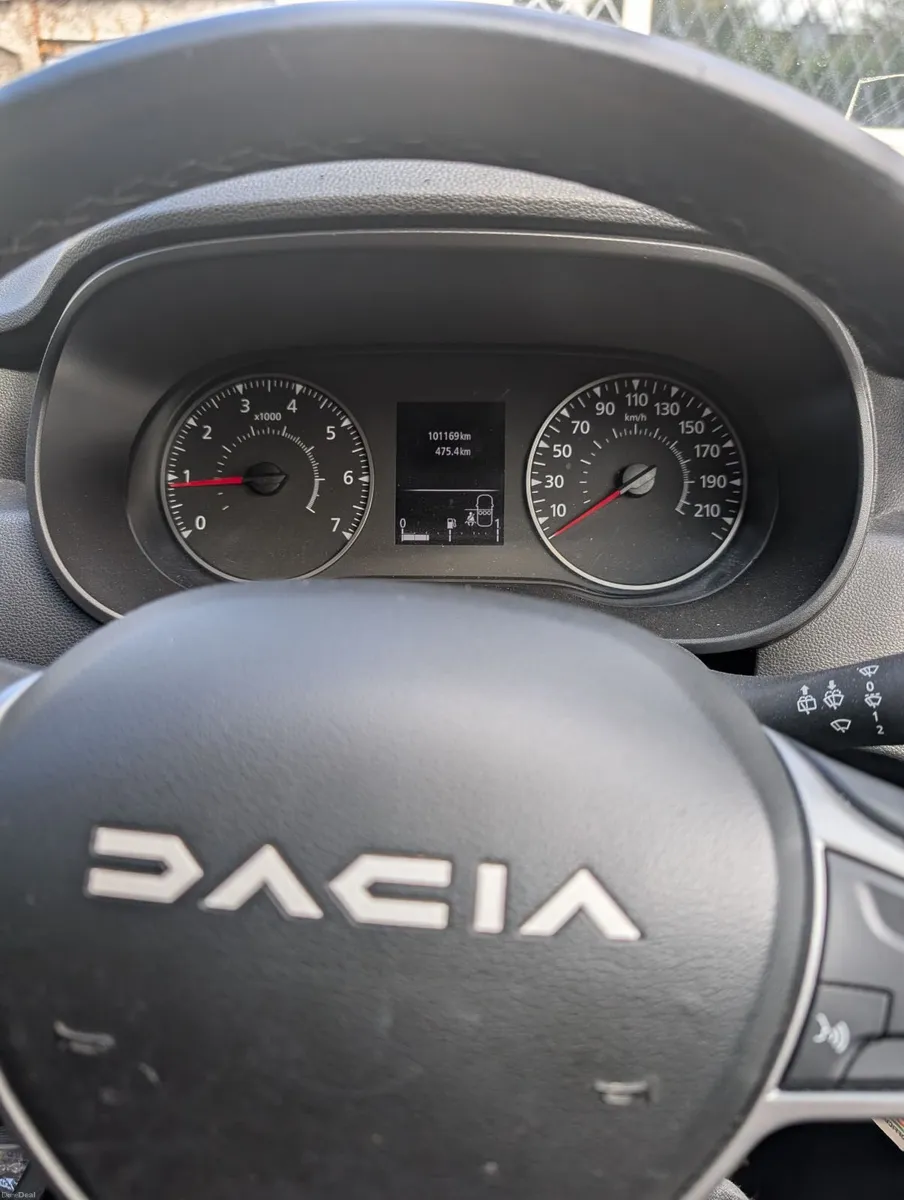 Dacia Duster SUV Expression Blue dCi 115 - Image 5