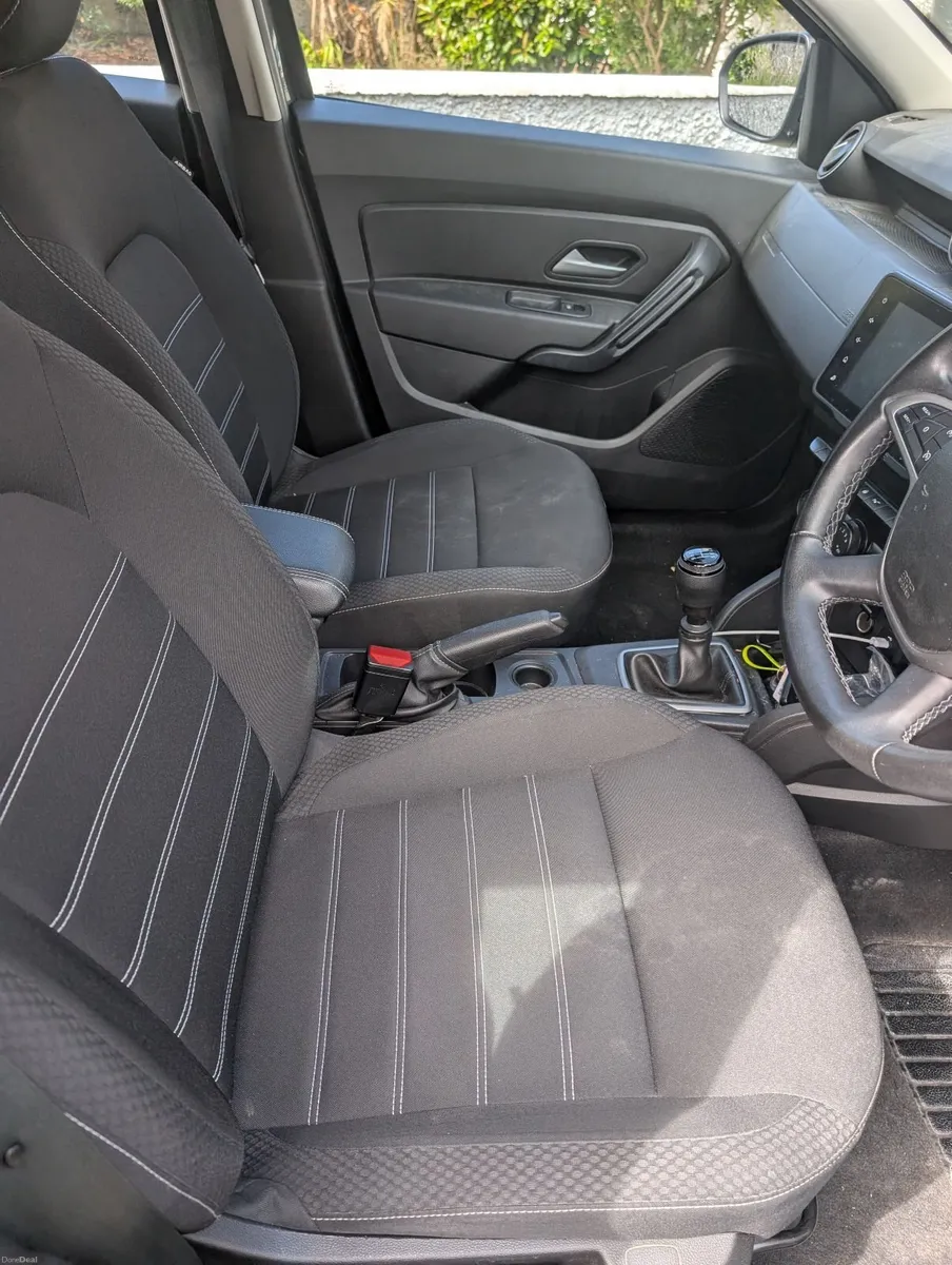 Dacia Duster SUV Expression Blue dCi 115 - Image 6