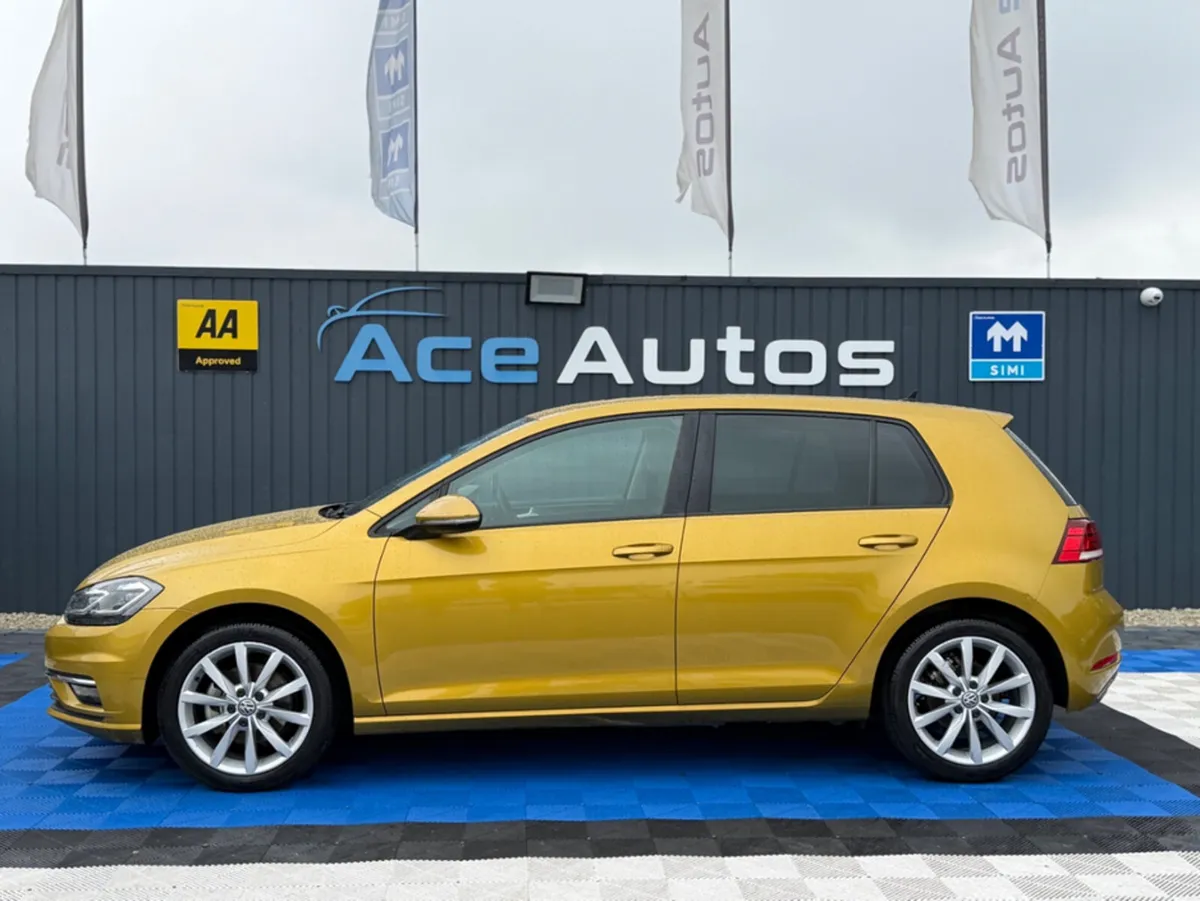 Volkswagen Golf COMFORTLINE - 1.2L PETROL - AUTO - - Image 5