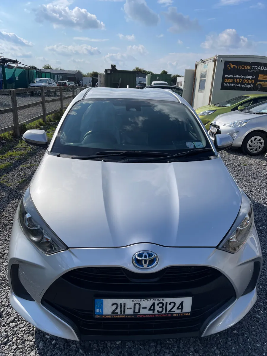 Toyota Yaris 2021 Automatic 1.5 Hybrid - Image 2
