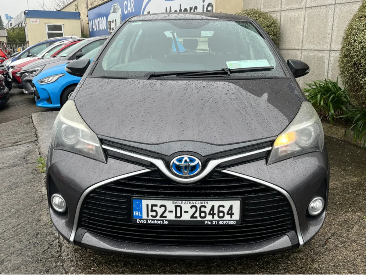 Toyota Yaris ICON HYBRID AUTOMATIC 1.5 PETROL //RE - Image 3
