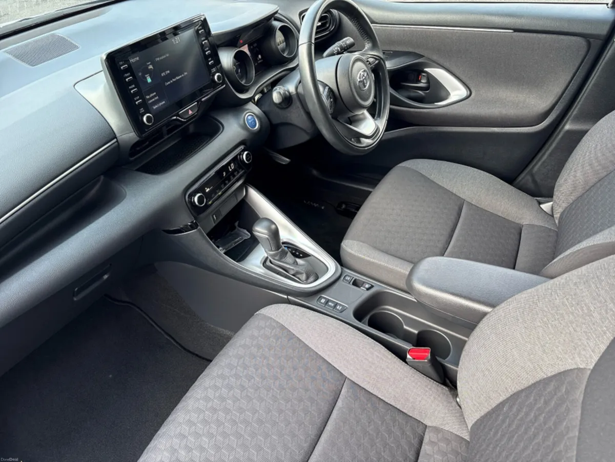 Toyota Yaris IRISH CAR 1.5 LUNA SPORT 4DR AUTO - Image 2