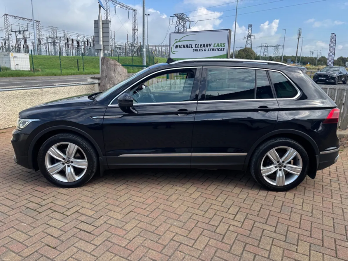 Volkswagen Tiguan ELEGANCE 2.0 TDI MANUAL 6SPEED F - Image 3