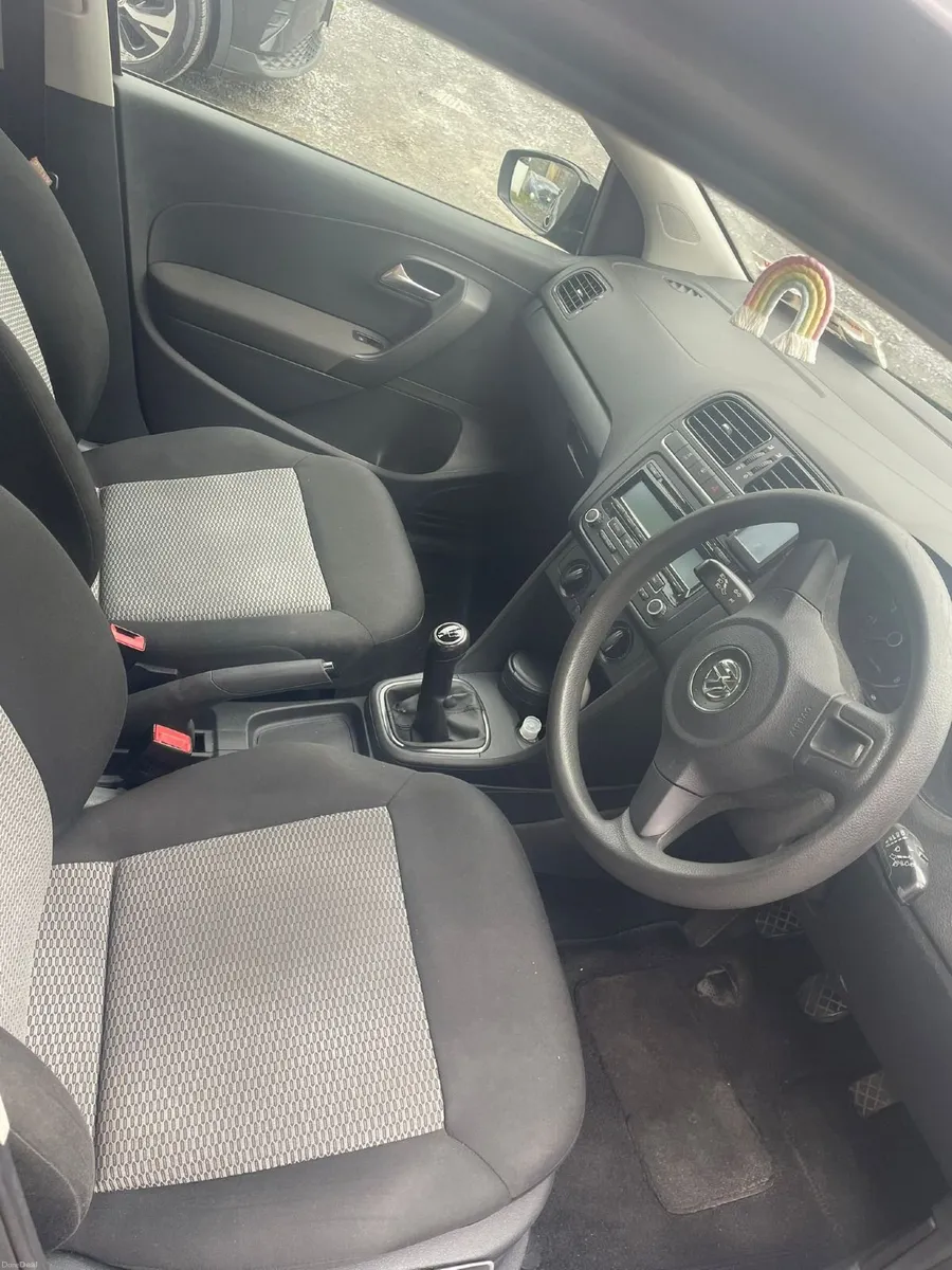 Volkswagen Polo 2011 - Image 6