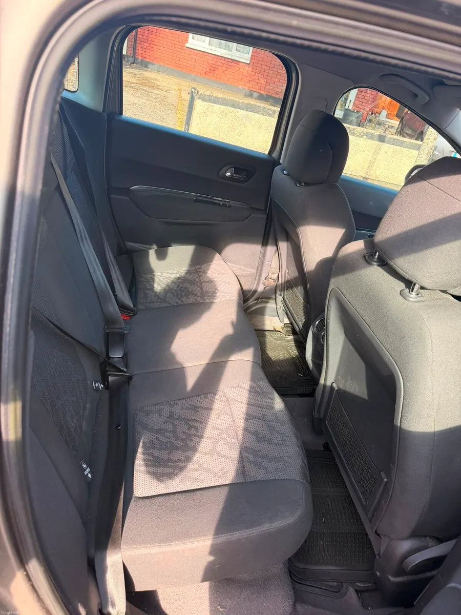 Peugeot 3008 automatic - Image 5