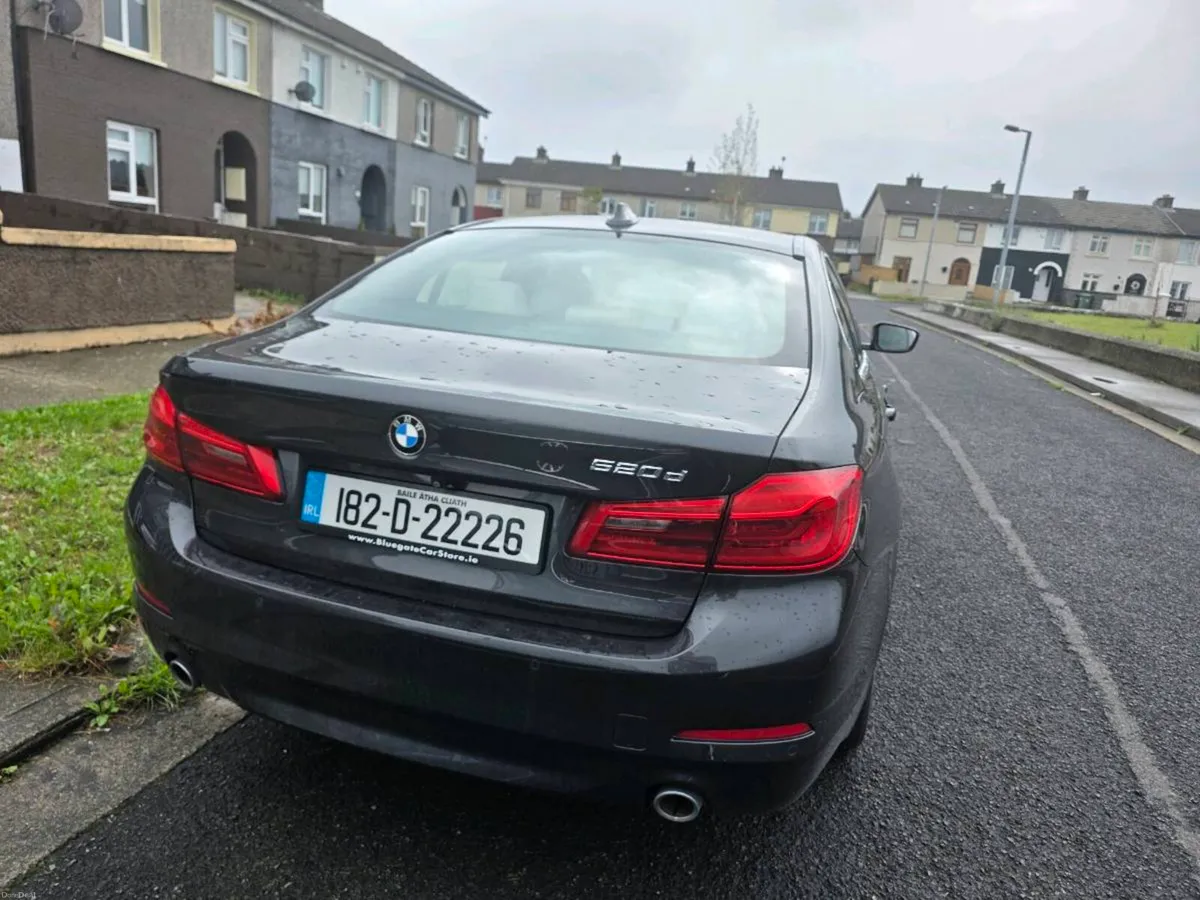 2018 BMW 5 Series - Image 4