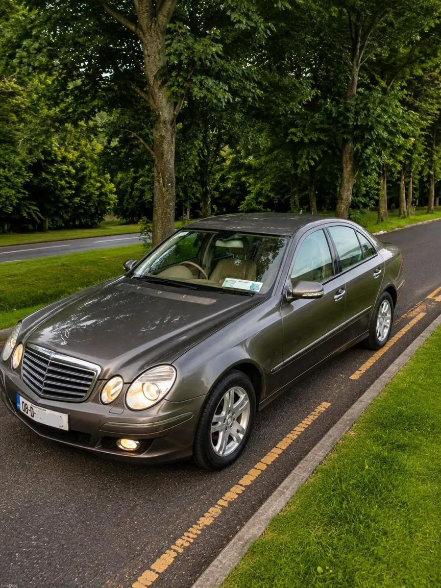 Mercedes-Benz E-Class 2008 - Image 3