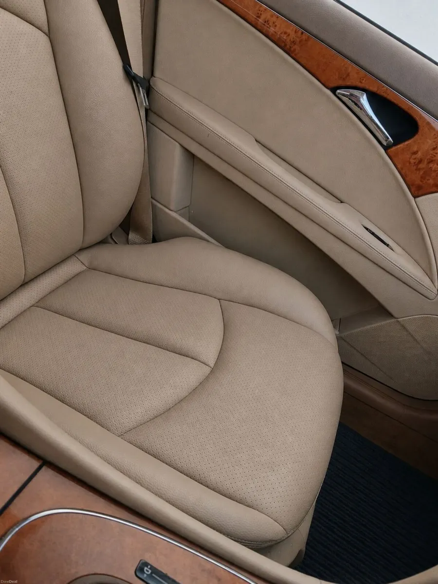 Mercedes-Benz E-Class 2008 - Image 5