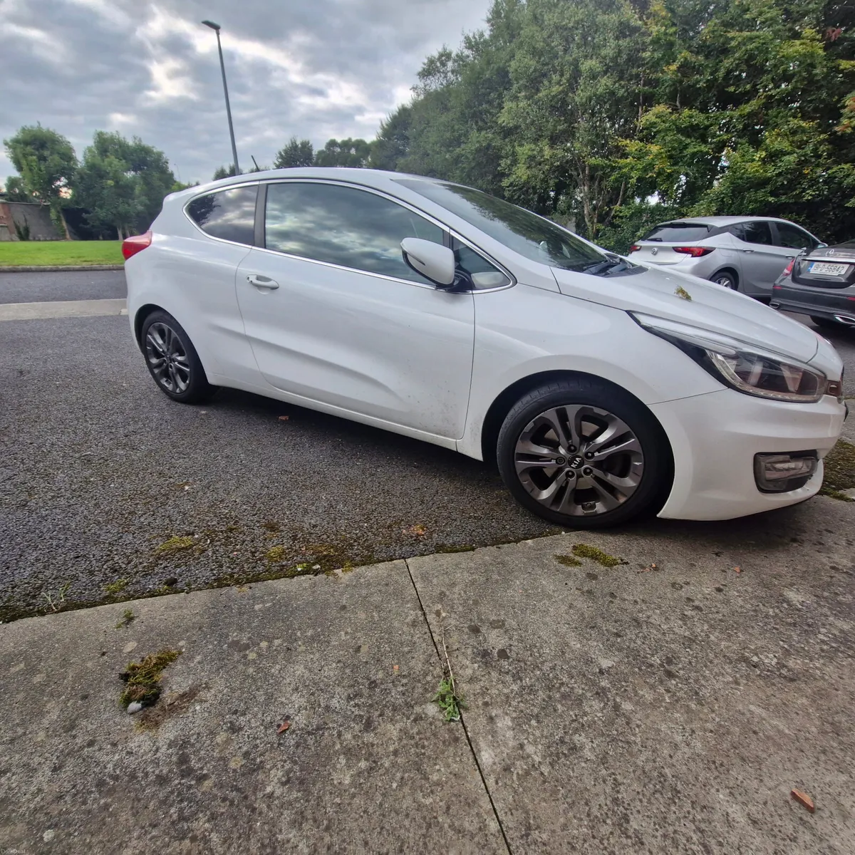 Kia Pro Ceed 2014 - Image 1