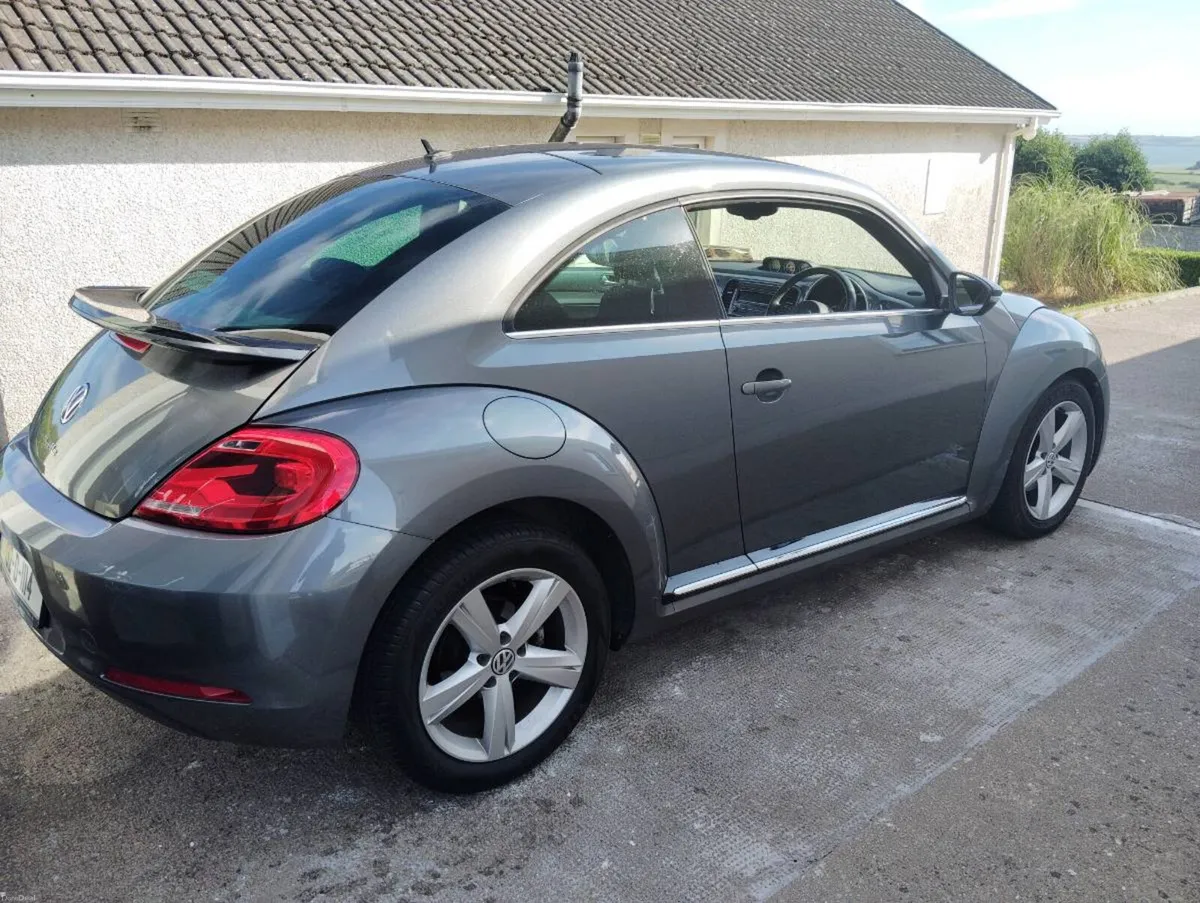 **2013 VOLKSWAGEN BEETLE 2.0 DIESEL SPORT** - Image 3