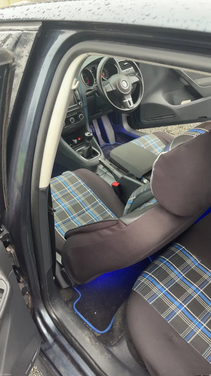 Volkswagen Golf 2012 R-Line - Image 3