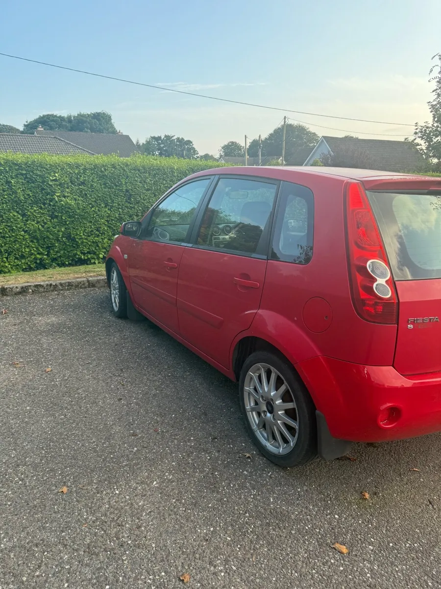 Ford Fiesta 2008 - Image 1