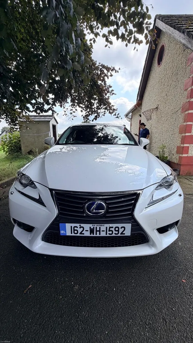 Lexus is300H NCT until 2028 - Image 2