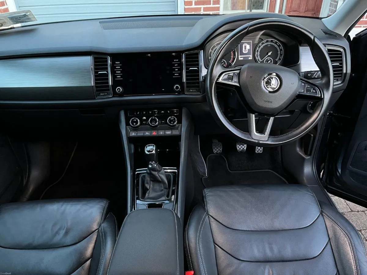 Kodiaq : 7 seater : Leather : 1 owner : low KMS - Image 6