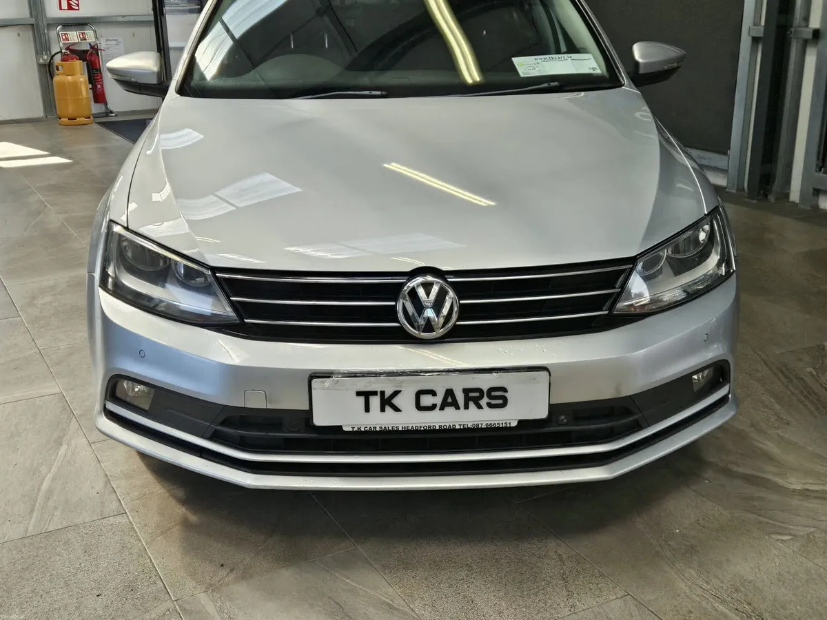16 VOLKSWAGEN JETTA COMFORTLINE EDITION - Image 4
