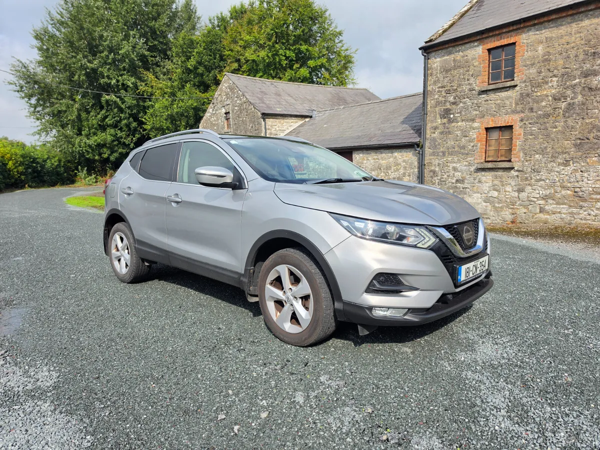 Nissan Qashqai 1.2 petrol Automatic - Image 2