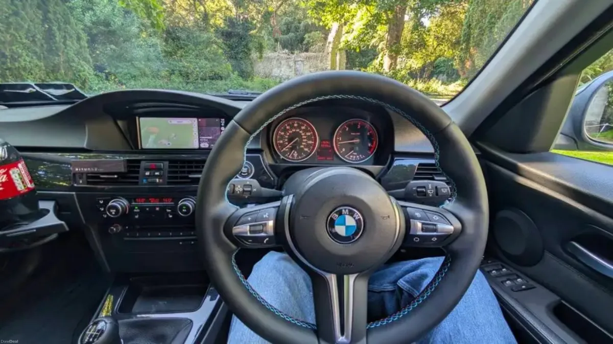 BMW Series 3 330d - Image 4