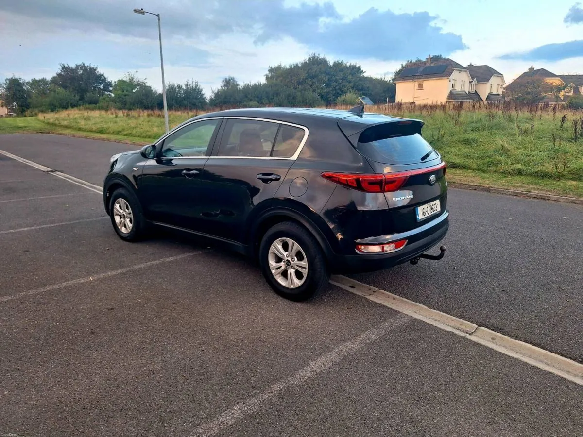 16 KIA SPORTAGE 1.7 DIESEL - Image 3