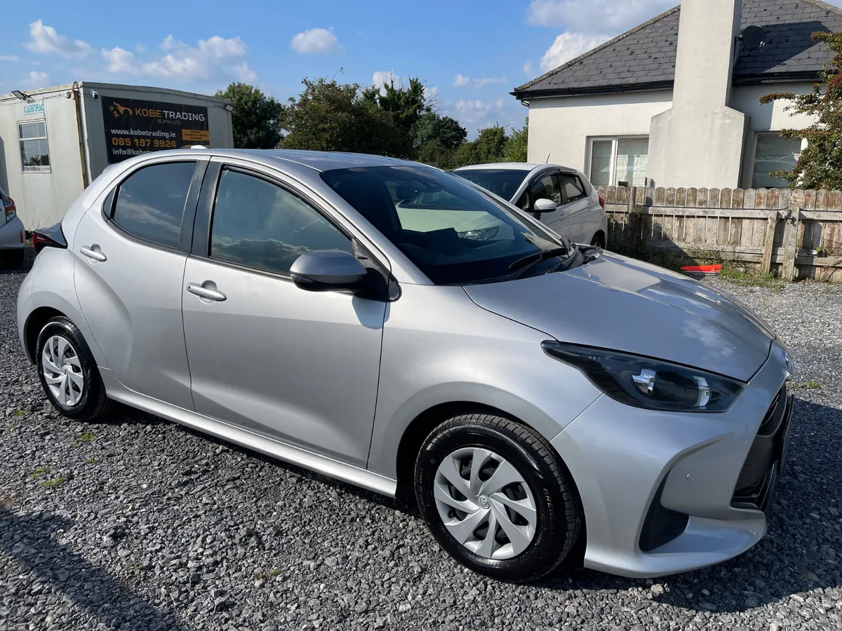 Toyota Yaris 2021 Automatic 1.5 Hybrid - Image 4