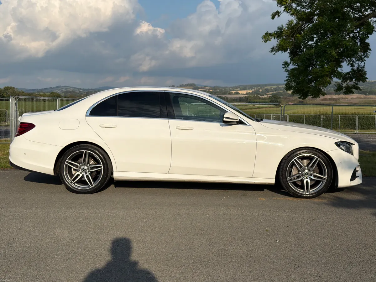 Mercedes-Benz E-Class 2019 AMG low Mileage - Image 3