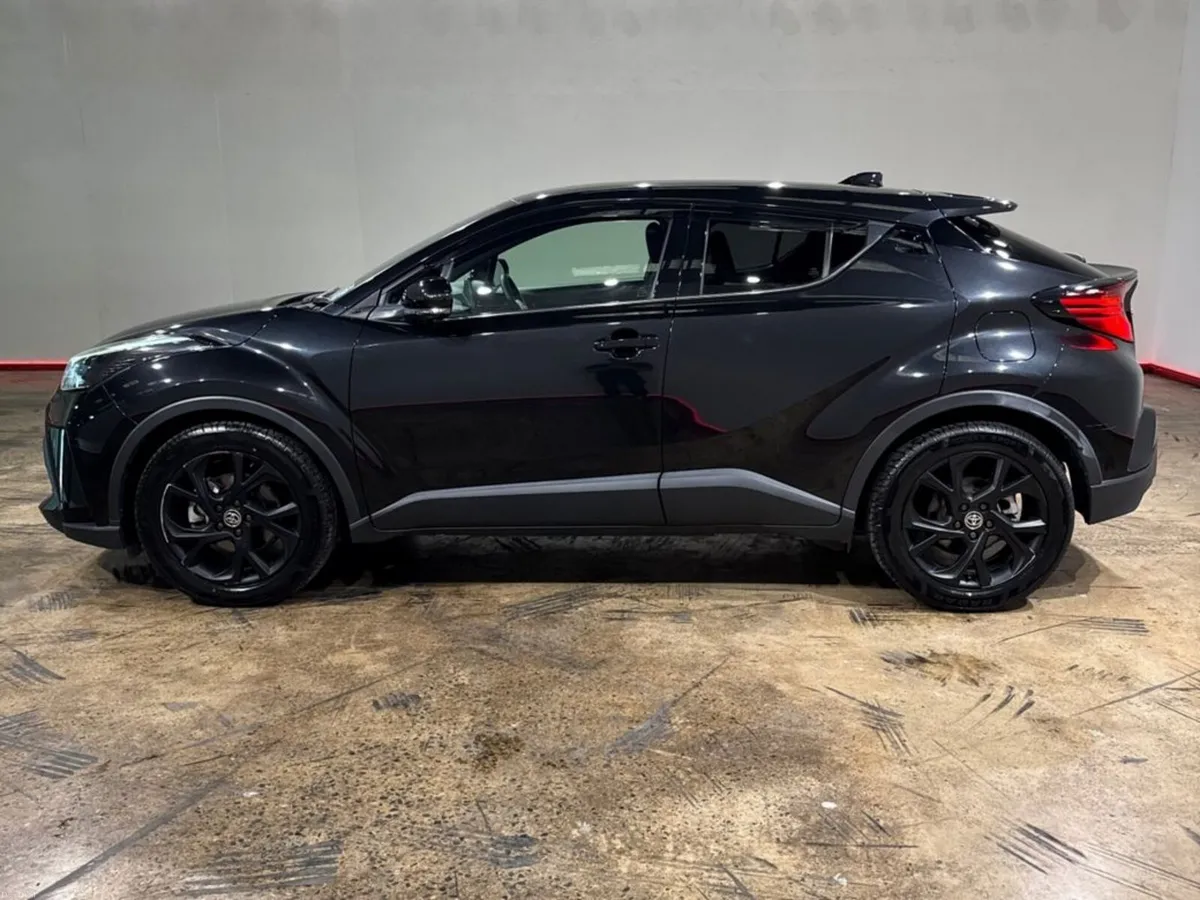 Toyota C-HR 1.8 AUTOMATIC HYBRID SUV - G MODE NERO - Image 6