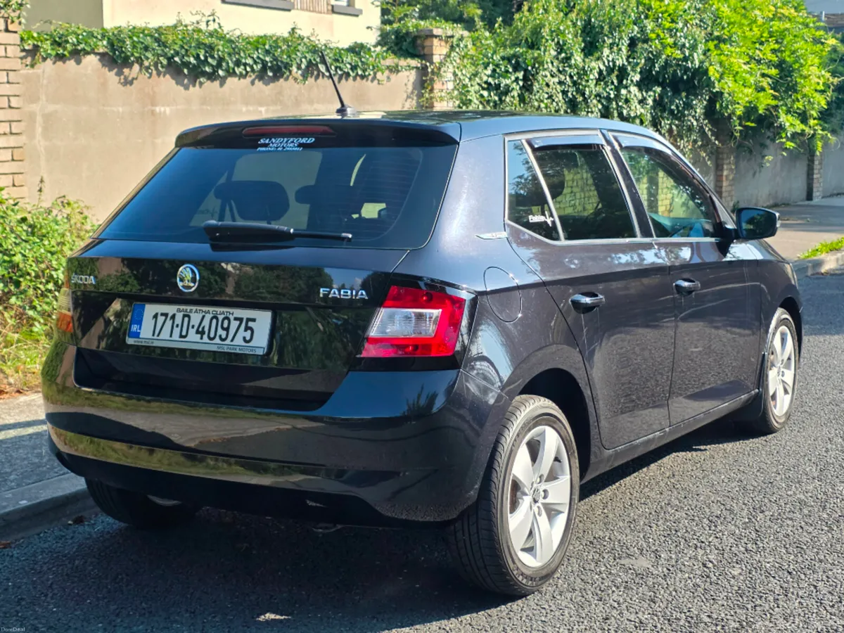 Skoda Fabia Ambition 1 0MPI 60HP 4DR - Image 3