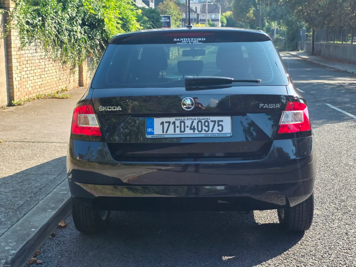 Skoda Fabia Ambition 1 0MPI 60HP 4DR - Image 4