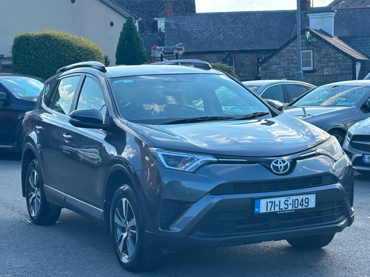 Toyota RAV4 RAV4 2.0 D4D LUNA *LOW KMS & FSH* - Image 3