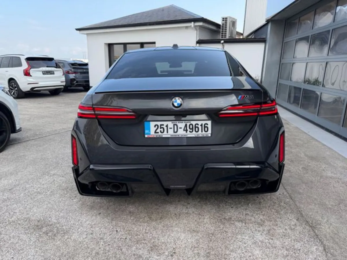 BMW M5 M5 4.4 V8 727 BHP PLUG-IN HYBRID - Image 3