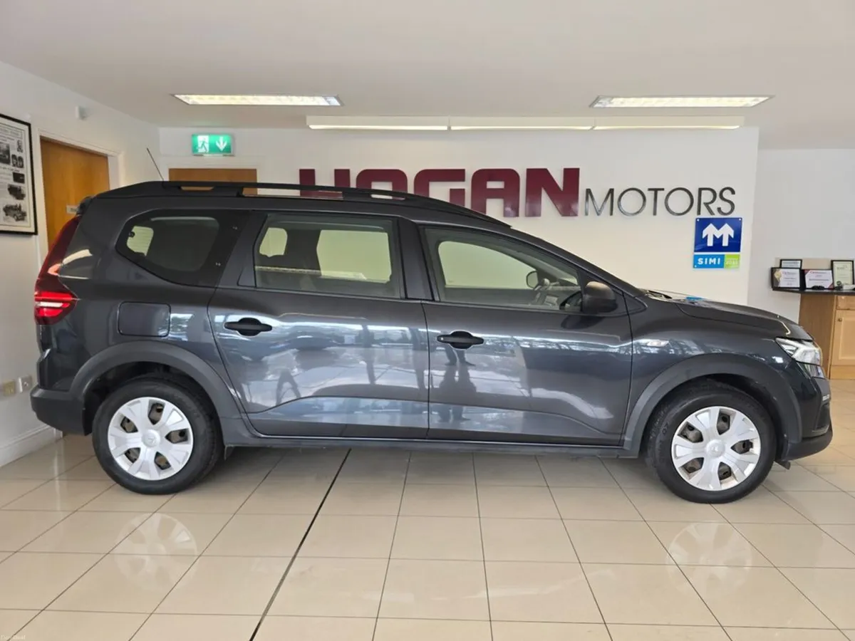 Dacia Jogger 7 Seats TCE 110 - Image 3